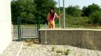 Pissing scene