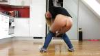 Pissing scene