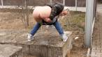 Pissing scene