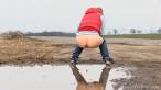 Pissing scene