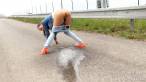 Pissing scene