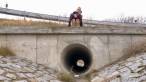 Pissing scene