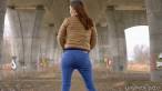 Pissing scene