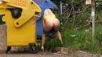 Pissing scene