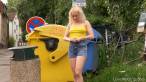 Pissing scene