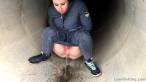 Pissing scene