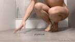 Pissing scene