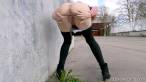Pissing scene
