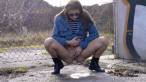 Pissing scene