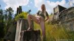 Pissing scene